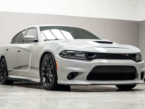 Used 2020 Dodge Charger Scat Pack w/ Plus Group image 4