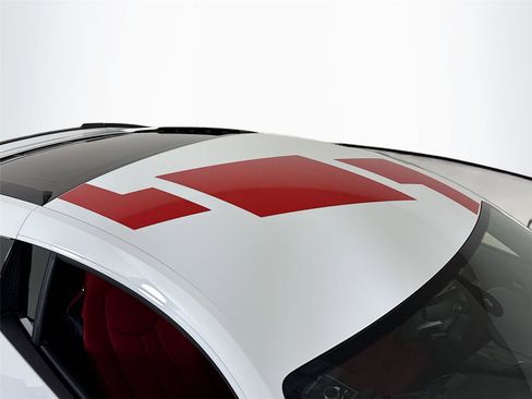 Used 2018 Audi R8 V10 w/ Premium Package image 34