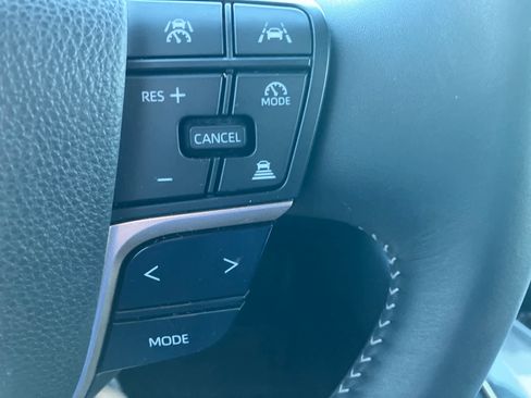 Used 2025 Toyota Crown Platinum image 21