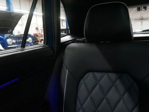 Certified 2025 Volkswagen Atlas Cross Sport SEL Premium R-Line image 64