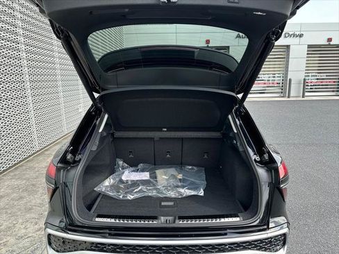New 2026 Audi Q3 quattro 2.0T AWD/4WD image 13