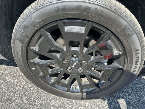 Used 2022 Kia Telluride EX w/ EX Premium Package AWD/4WD image 21