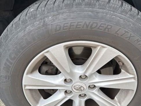 Used 2013 Toyota Highlander SE image 19