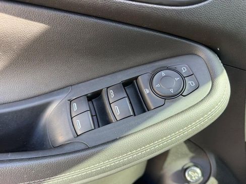 Used 2020 Buick Encore GX Select w/ Experience Buick Package FWD image 18