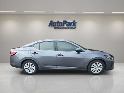 Used 2024 Nissan Sentra S FWD image 8