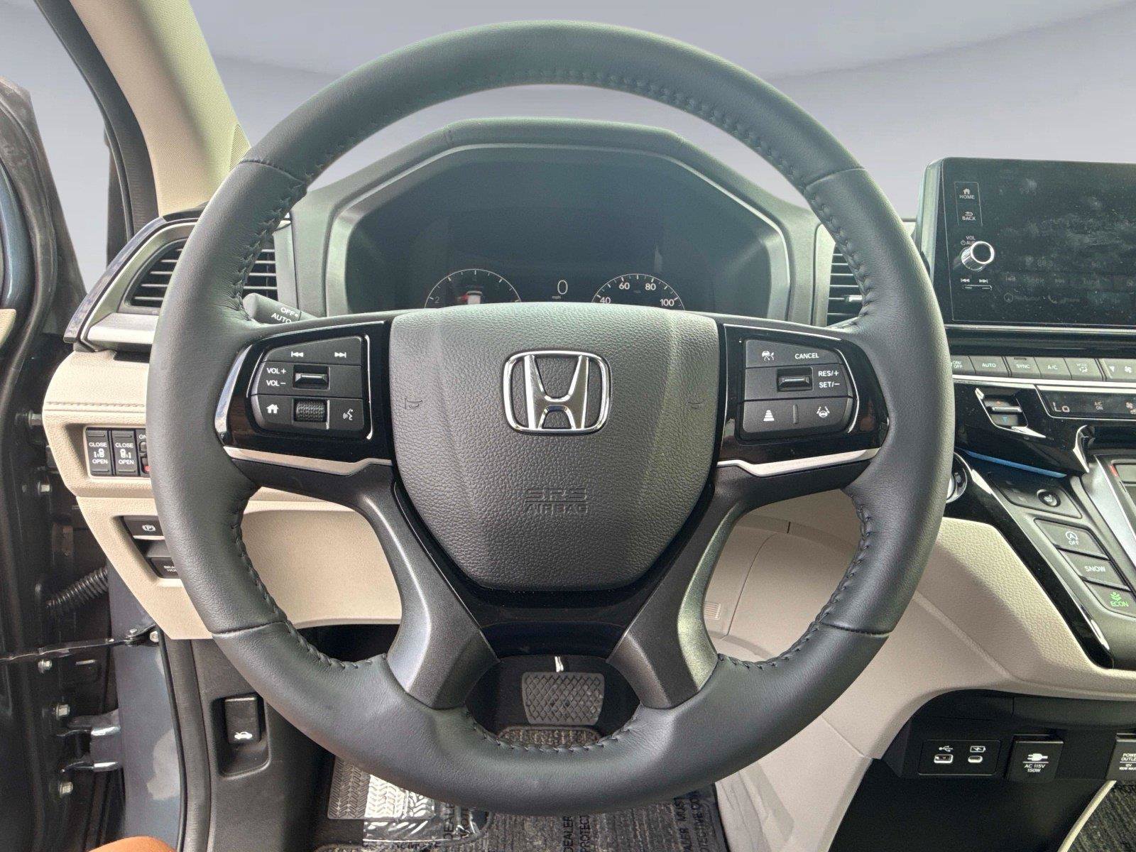 Certified 2026 Honda Odyssey Touring image 30
