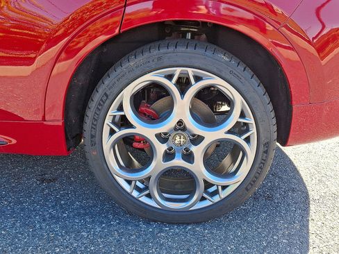 New 2025 Alfa Romeo Tonale Tributo Italiano image 5