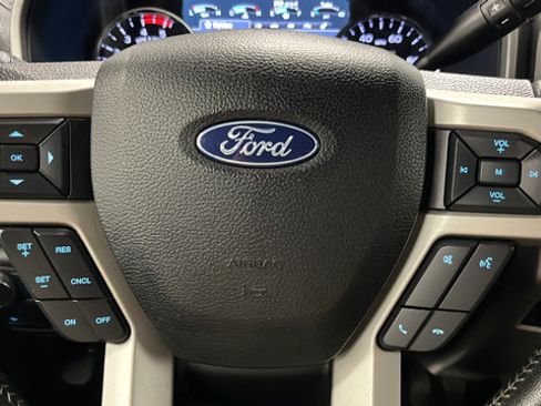 Used 2019 Ford F350 Lariat w/ Lariat Ultimate Package AWD/4WD image 15