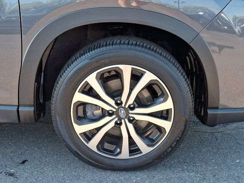 Certified 2023 Subaru Forester Limited AWD/4WD image 8