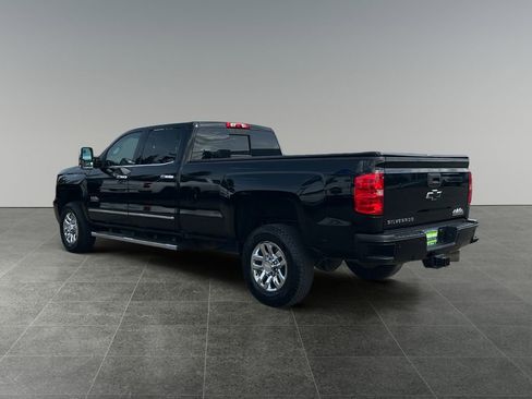Used 2018 Chevrolet Silverado 3500 High Country w/ Duramax Plus Package AWD/4WD image 8
