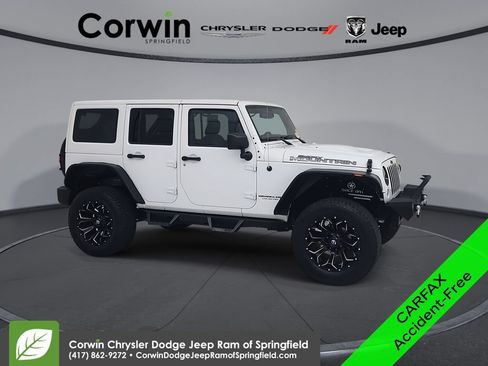 Certified 2017 Jeep Wrangler Unlimited Sahara AWD/4WD image 1