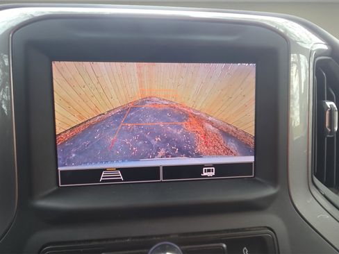 Used 2022 Chevrolet Silverado 1500 Custom image 34