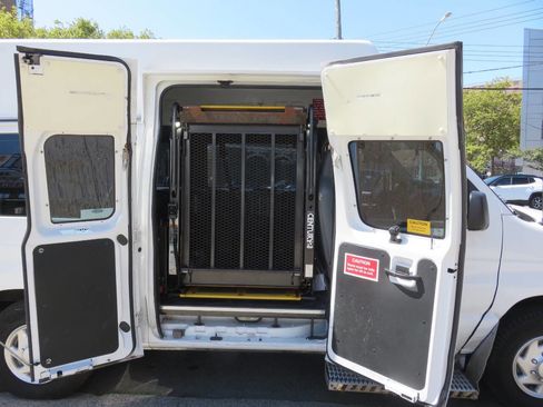 Used 2013 Ford E-250 and Econoline 250 Extended w/ PWR Group image 29