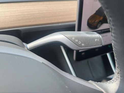 Used 2021 Tesla Model Y Long Range AWD/4WD image 13