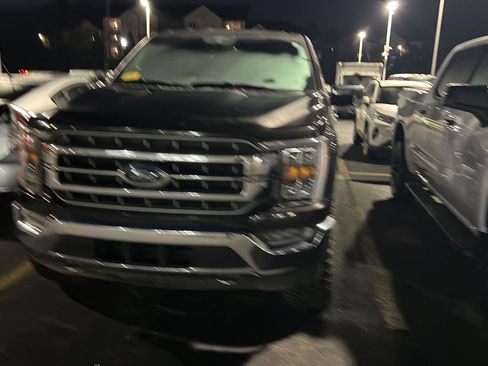 Used 2021 Ford F150 Lariat image 3