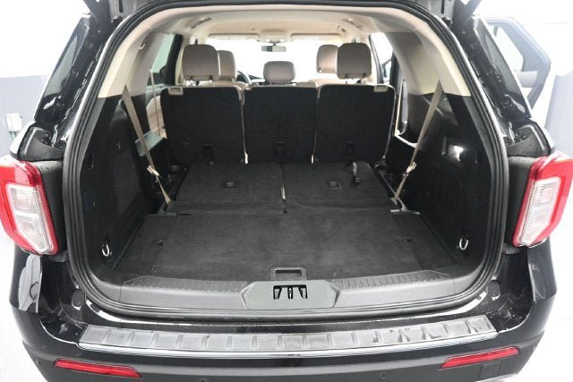 Used 2024 Ford Explorer Limited AWD/4WD image 16