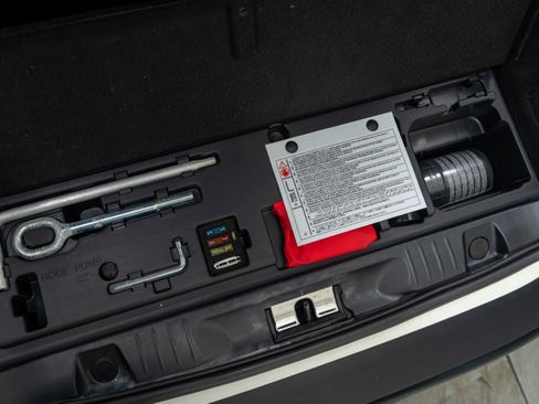 Used 2020 Ferrari Portofino image 35