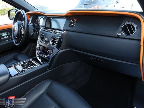 Used 2022 Rolls-Royce Cullinan AWD/4WD image 24