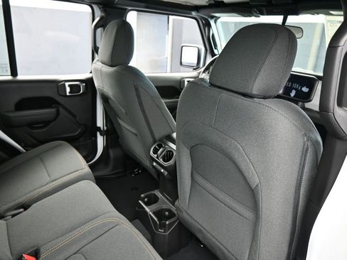 New 2026 Jeep Gladiator Sport image 35