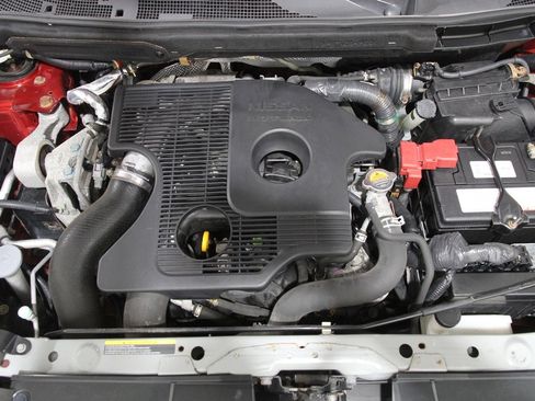 Used 2014 Nissan Juke SV image 38