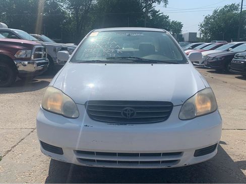Used 2004 Toyota Corolla LE FWD image 2