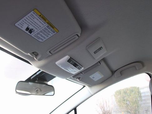 New 2025 Nissan Versa SR w/ Trunk Package image 16