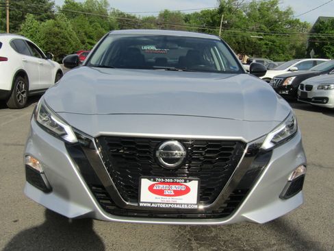 Used 2019 Nissan Altima 2.5 SR FWD image 3
