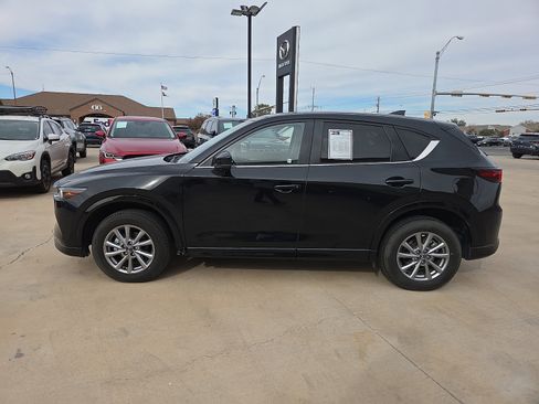 Used 2025 MAZDA CX-5 AWD 2.5 S w/ Preferred Package image 3