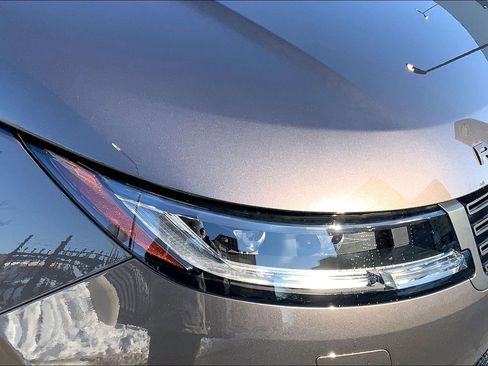 New 2026 Land Rover Range Rover Sport Dynamic SE image 13