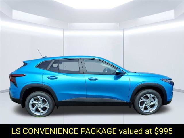 New 2026 Chevrolet Trax LS w/ LS Convenience Package FWD image 2