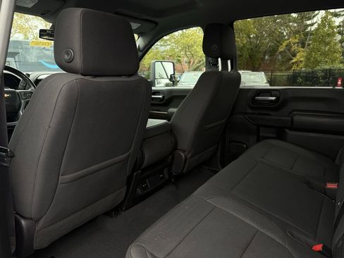 Used 2023 Chevrolet Silverado 2500 LT image 25