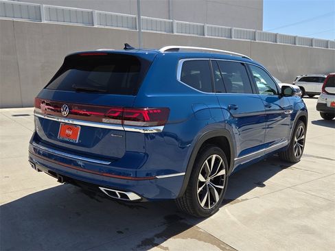 New 2025 Volkswagen Atlas SEL Premium R-Line image 11