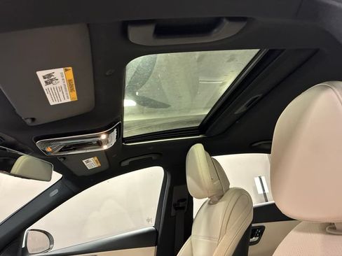 Used 2024 Mercedes-Benz C 300 Sedan image 21