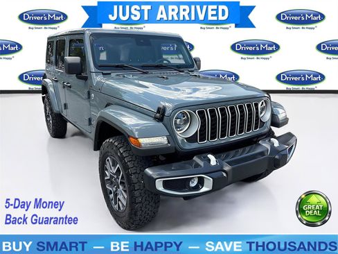 Used 2024 Jeep Wrangler Unlimited Sahara AWD/4WD image 1