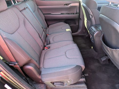 Used 2022 Hyundai Palisade SE image 13