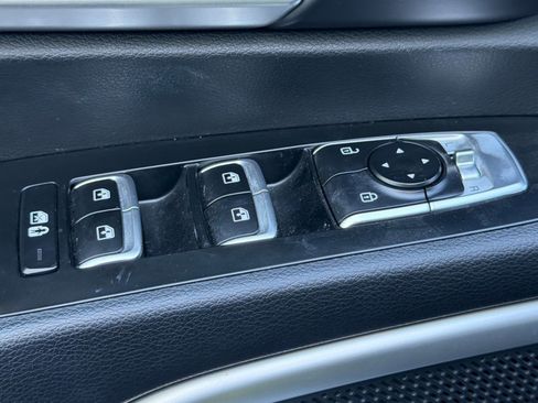 Used 2022 Kia Telluride S image 12