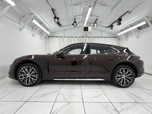 Certified 2023 Porsche Taycan Turbo image 2