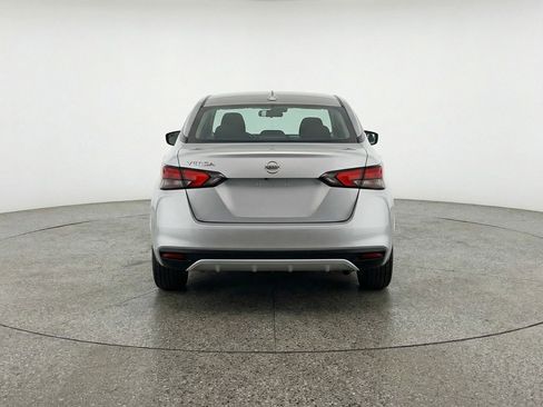 Used 2025 Nissan Versa SV image 7