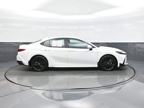 Certified 2025 Toyota Camry SE image 8