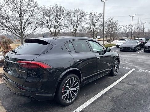 Certified 2023 Maserati Grecale Modena image 4