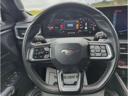 Used 2024 Ford Mustang GT Premium image 15