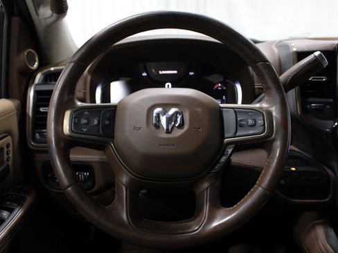 Used 2024 RAM 2500 Limited AWD/4WD image 11
