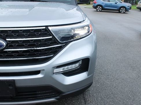 Used 2020 Ford Explorer XLT w/ Equipment Group 202A AWD/4WD image 34