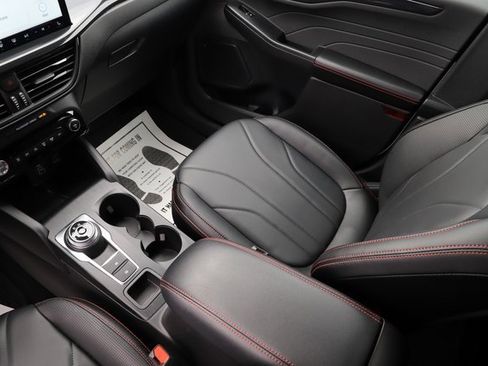 Used 2025 Ford Escape ST-Line Elite w/ Premium Technology Package image 29