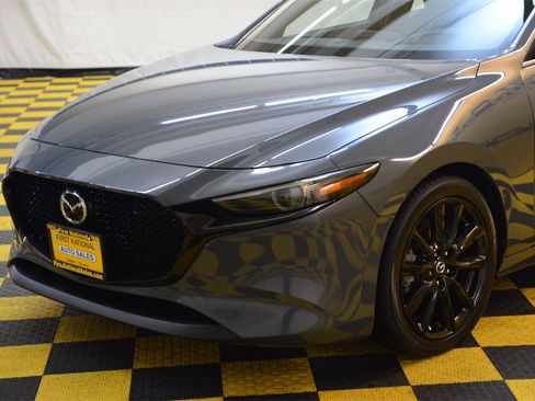 Used 2020 MAZDA MAZDA3 Hatchback w/ Premium Package image 5