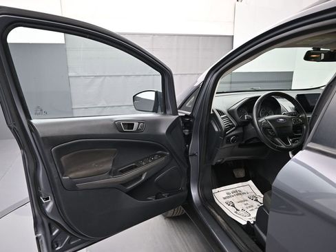 Certified 2020 Ford EcoSport SE image 9