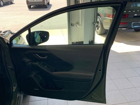 Certified 2024 Subaru Crosstrek 2.5i Limited w/ Crosstrek Mirror Package AWD/4WD image 15