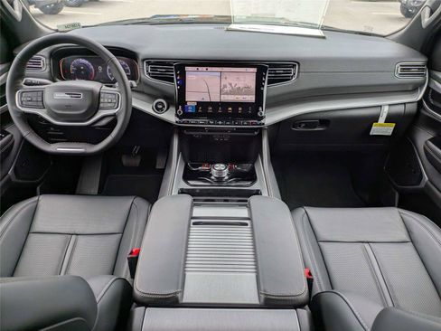 New 2026 Jeep Grand Wagoneer L 2WD w/ Premium Group I image 16