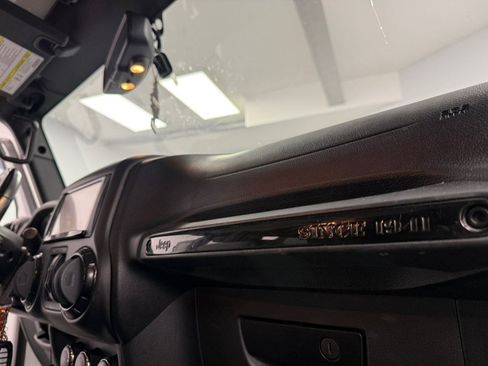 Used 2015 Jeep Wrangler Unlimited Sahara AWD/4WD image 45