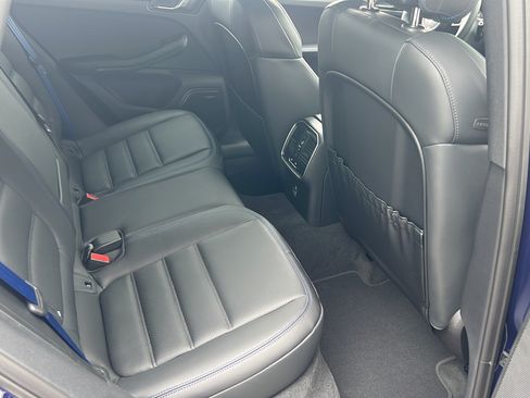 New 2026 Porsche Macan Turbo AWD/4WD image 19